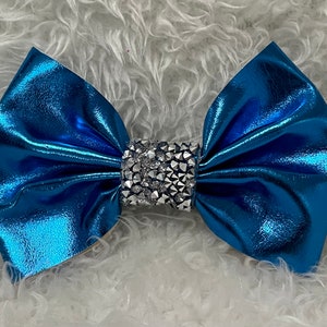 Vinyl Bows