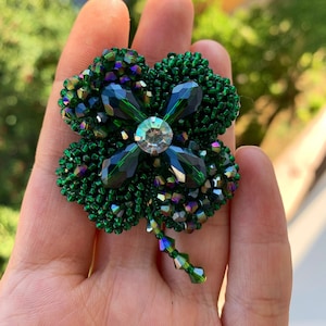 Handmade Clover Brooch, Handcrafted Green four Leaves Clover Jewelry, Gift For Mom,Beaded Four Leaves Clover Pin, Embroidered Clover