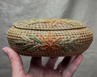 Vintage Hand Woven Oval Pine Needle Basket with Lid Floral Design