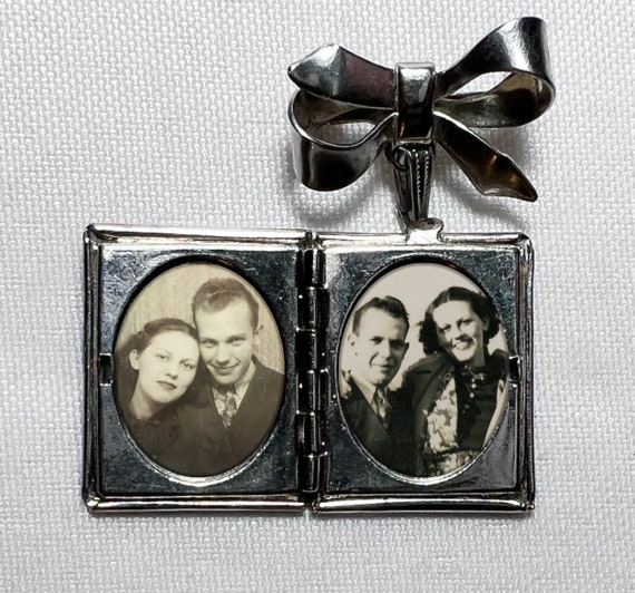 Rare Keepsake Engraved Silver Tone Souvenir Photo… - image 4