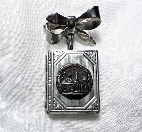 Rare Keepsake Engraved Silver Tone Souvenir Photo… - image 1