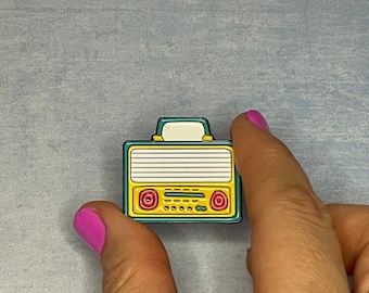 Boombox Enamel Pin badge: Retro 80s/90s Nostalgia music Gift