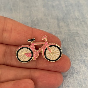 vintage throw back retro lapel pin enamel badge pretty pink bike bicycle sports exercise stocking filler birthday present gift memories