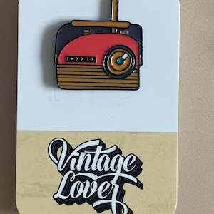 80s 90s child vintage retro lapel pin enamel badge old fashioned style radio music lover vinyl record player birthday present gift memories
