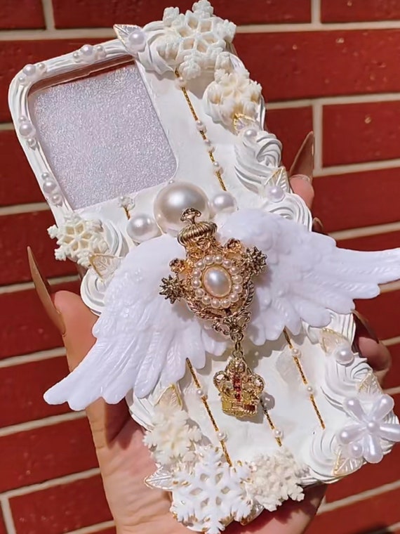 Fake luxury shop jewelry