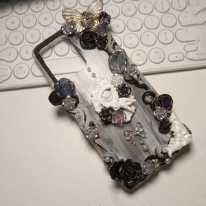 Custodia per telefono decoden in stile barocco grigio scuro per tutte le marche, custodia per capelli con angelo e rose nere, custodia per telefono iPhone 14, Samsung, Android