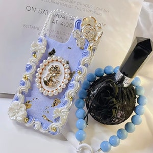 Funda de teléfono decodificada barroca púrpura con cadena para todas las marcas, estuche estético de crema de regalo hecho a mano, caso para iPhone 14, Samsung Android