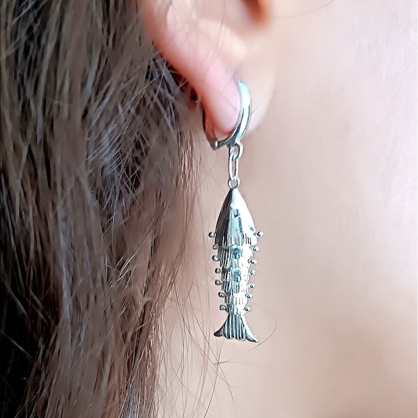 Sterling Silver Fish Dangle Earrings-Pisces Symbol Earrings-Moving Fish Earrings-Articulated Fish-3D Movable Fish Earrings-Fish Jewelry-Gift