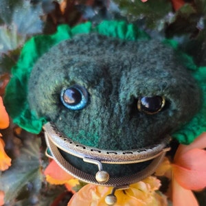 Frog Nunofelting Felt Wallet small Green beautiful Money bag Big eyes theatrical 3d lock metal wallet