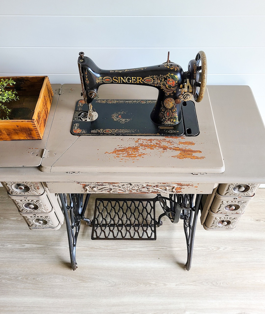 Vintage SINGER Sewing Machine with Table Stand, Model AD907026