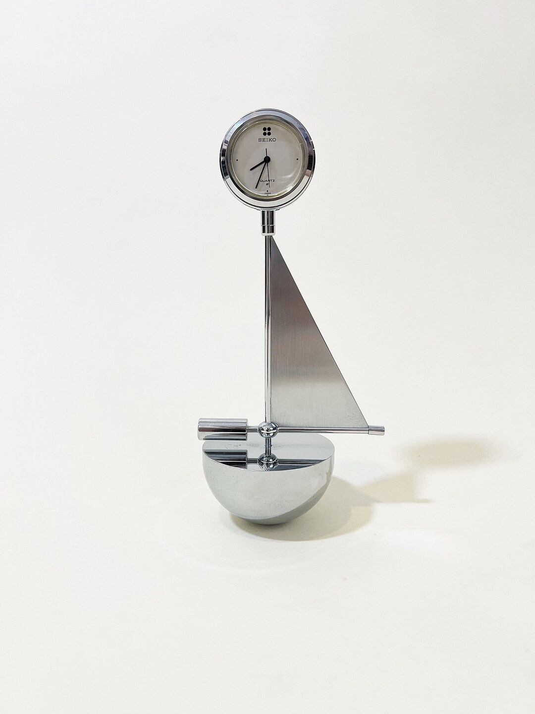Vintage Seiko Chrome Sailboat Pendulum Desk Clock Etsy