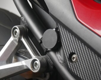 AirTag motorcycle tracker | AirTag mount | easy installation | Apple AirTag motorcycle tracker | AirTag hiding place | minimalist