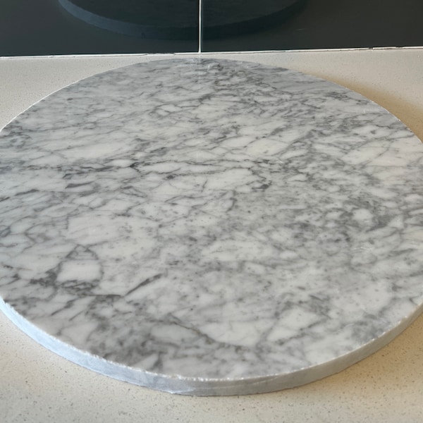 18” Rustic natural Carrara marble round table tops