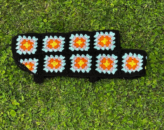 Handmade Crochet Granny Square Pet Jacket – Colorful Retro Sweater for Cats, Dogs & Small Animals