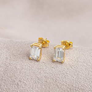 14K Solid Gold White Topaz Earring - Rectangle April Birthstone Gift for Mom, Elegant Mother&#39;s Day Present for Women