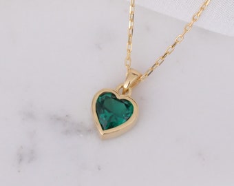 Emerald Heart Pendant Necklace, 14K Solid Gold May Birthstone, Minimalist Bezel Charm