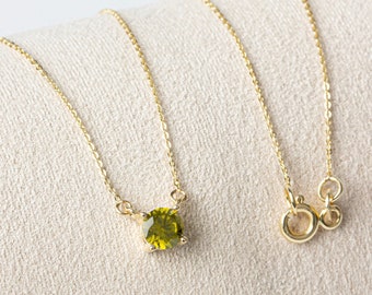 Elegant 14K Solid Gold Peridot Necklace - Minimalist Double Link Design, Birthstone Jewelry & Christmas or Mother's Day Gift