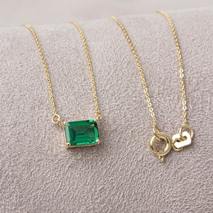 Horizontal Rectangle Emerald Necklace 14K Solid Gold, Birthstone Double Link Rectangle, Perfect Gift for Mother's Day - Christmas- Wife