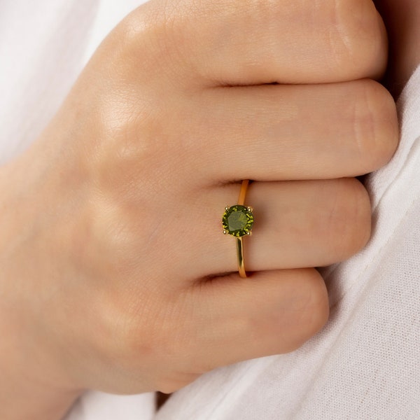 Round Peridot Ring 14K Solid Gold, August Birthstone Jewelery, Perfect Gift for Mother's Day - Girlfriend - Wife