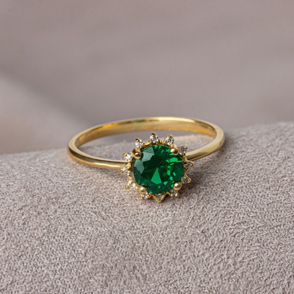 Real Diamond Round Emerald Ring 14K Solid Gold, Birthstone Ring With Diamonds Around, Perfect Gift for Mother's Day - Girlfriend - Wife