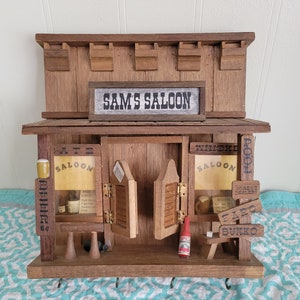 Enesco Sam's Saloon Hanging Bar Tool Holder Key Holder Diorama