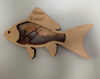Gone fishin’ wall sign/ door hanger