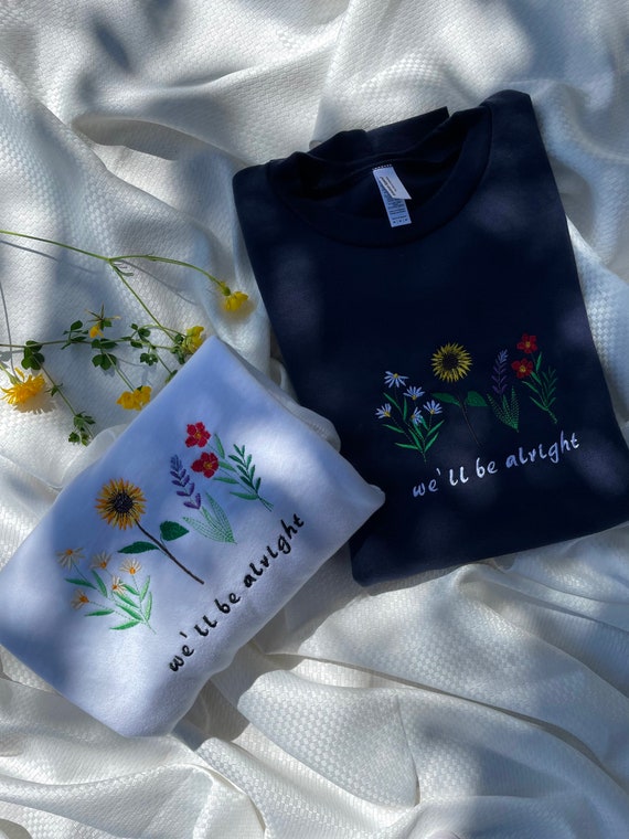 トップス licht bestreben FLOWER EMBROIDERY SWEAT Zelda Silent Princess Flower sweatshirt - Alisforge.com
