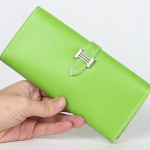 Cartera de cuero hecha a mano
