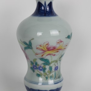 Chinese folk collection handcrafted hand-painted ceramic vases