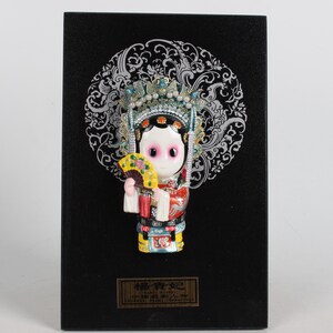Hand-painted lacquer mask of Yang Gui Fei statue