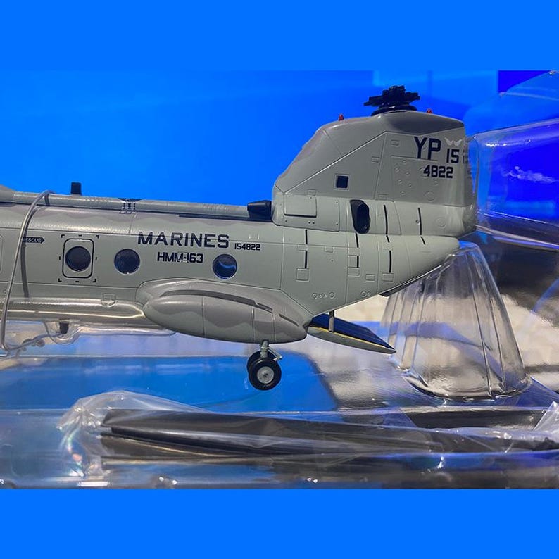 Casting Small Hand CH46 Helicopter Ratio 172 Plastic Model Toy Gift