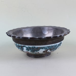 China Collection Keramik Tibetisches Silber eingelegte Painted Bowl Statue
