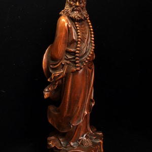 Eine volkstümliche Sammlung von handgeschnitzten Buchsbaum Buddha Statuen