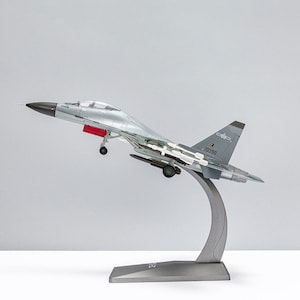 Alloy model of the SU-30 fighter 1:72  Toy Gift Collection