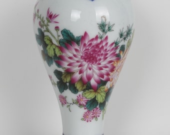 中国の陶器の蝶の模型の花と草の色の模様 - Etsy 日本 中国の陶器の蝶の模型の花と草の色の模様 - Etsy 日本