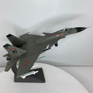 Diecast Alloy Model Of The 1:72 Scale J-15 Militarized Combat Fighter Toy Gift Collection Simulation Display Decoration