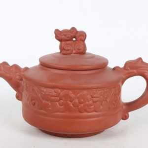Yixing Zisha pottery handmade teapot