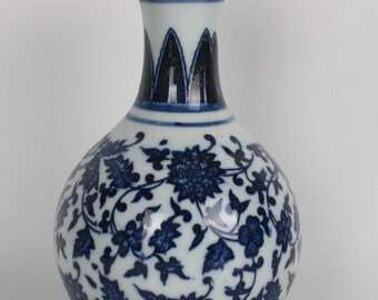 Chinese folk collection handcrafted blue and white porcelain vases