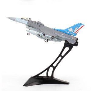 Die cast US Air Force F-16D Fighter jet Militarized Combat 1:72 Ratio Alloy and Plastic Simulated Men&#39;s Gift