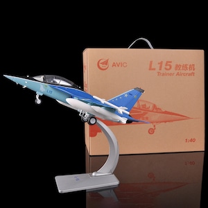Diecast L-15 Militarized Combat Falcon Trainer Alloy Model 1:48 Scale Toy Gift Collection Simulation Display Decoration