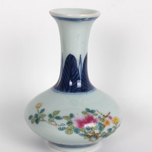 Chinese folk collection handcrafted hand-painted ceramic vases