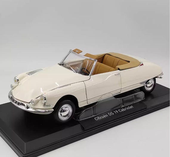 NOREV 1:18 Citroen DS 19 Cabriolet Convertible White Alloy Car