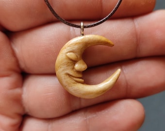 Pendentif lune - Pendentif en bois sculpté à la main - Collier pour elle et lui - Idée cadeau unique en bois - Cadeau d&#39;anniversaire unique en son genre - Respectueux de l&#39;environnement