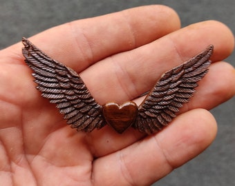 Collana con pendente a cuore in legno, lunghezza regolabile, realizzata a mano - Italia