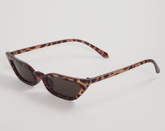 Turtle Cat Eye Sunglasses / Retro Y2K