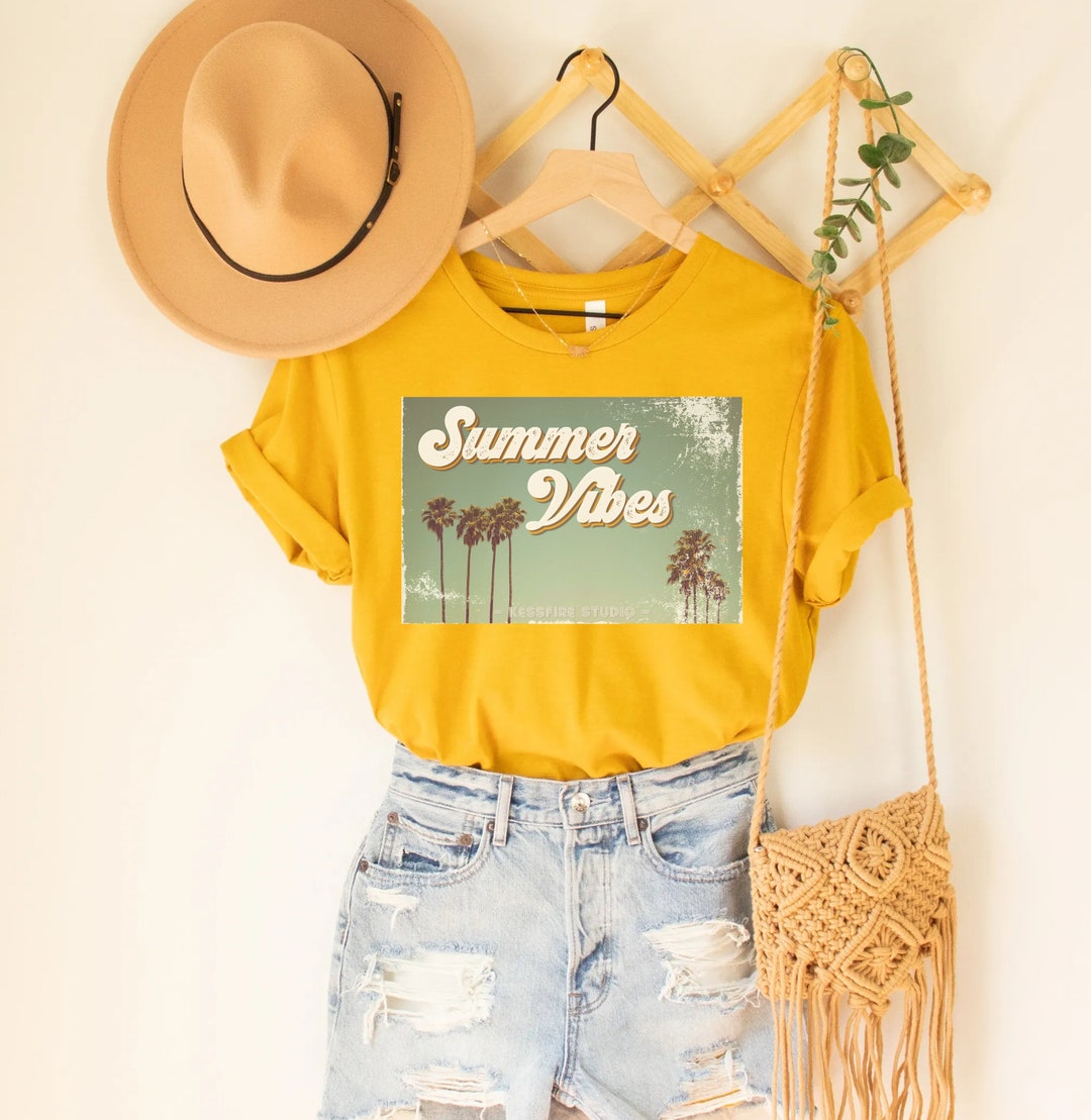 Retro Summer Vibes Tshirtvintage Surf Shirtsurfer Giftbeach - Etsy