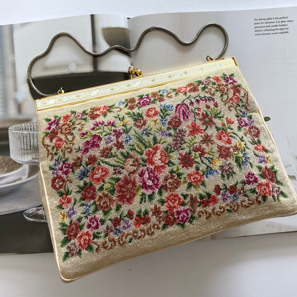 Bolso vintage antiguo con tapiz floral Petit Point