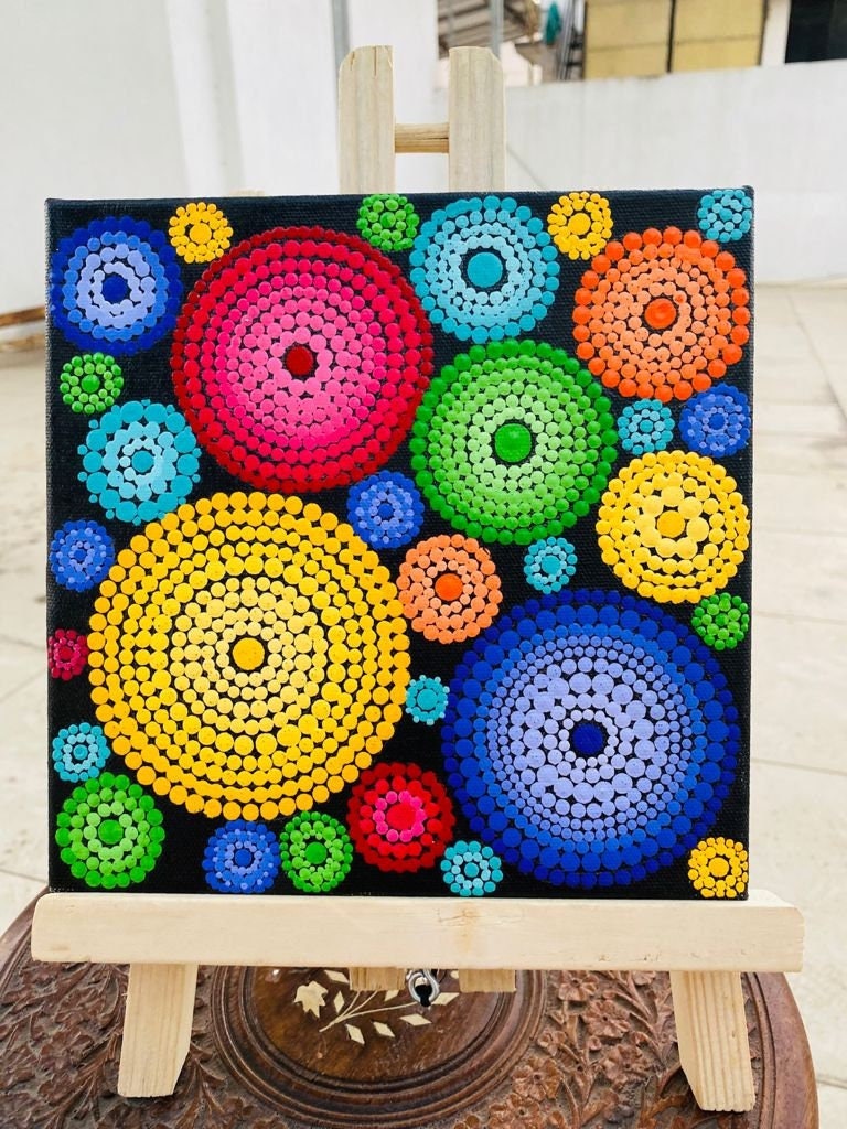 Mandala Dot Art avec de Belles Couleurs Arc-En-Ciel
