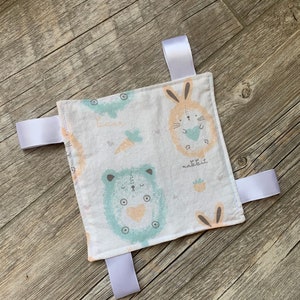 Animal Friends Baby Crinkle toy, Baby Sensory Toy. Crinkle Paper, Baby Shower Gift, Crinkle Ribbon Toy, Tag Toy, New Baby Gift, Newborn gift
