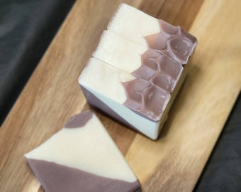 Velvety musk scented soap, made with cocoa butter